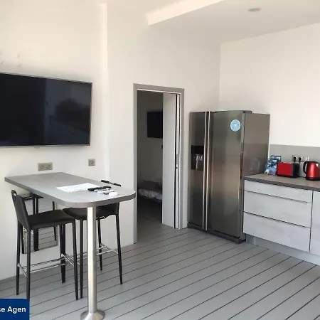 Privatif Terrasse Sans Vis A Vis ,,,sky House Agen,,, * Ажен