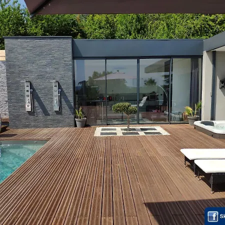 Privatif Terrasse Sans Vis A Vis ,,,sky House Agen,,, Apartment Agen