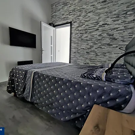 Piscine Chauffee Et Jacuzzi Privatif Terrasse Sans Vis A Vis ,,,sky House Agen,,, Apartment
