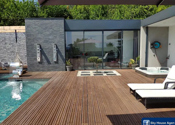 Piscine Chauffée Et Jacuzzi Privatif Terrasse Sans Vis à Vis ,,,sky House Agen,,, Appartamento Agen