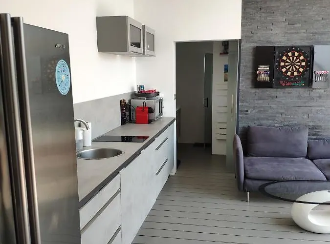 Piscine Chauffée Et Jacuzzi Privatif Terrasse Sans Vis à Vis ,,,sky House Agen,,, Agen